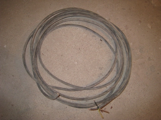 El. kabelis PVC 4 x allium.,   AYKY4x25 ir PVC vario 4x3,5  