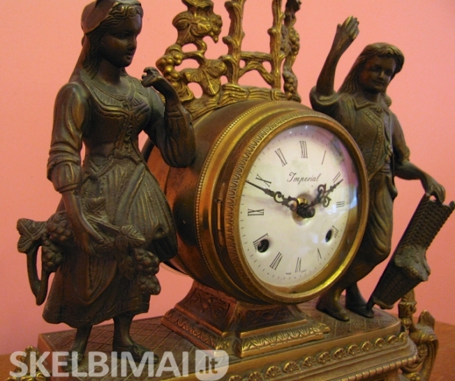 Įspūdingas antikvarinis laikrodis