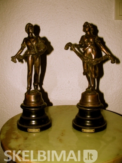 Prancūziškos antikvarinės statulėlės 