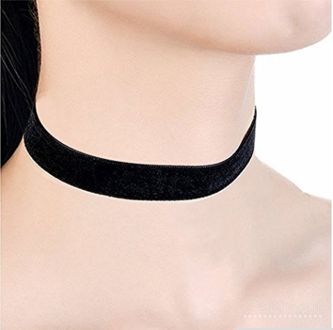 Juodas kaklo papuošalas Choker