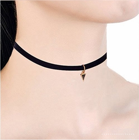 Juodas kaklo papuošalas Choker