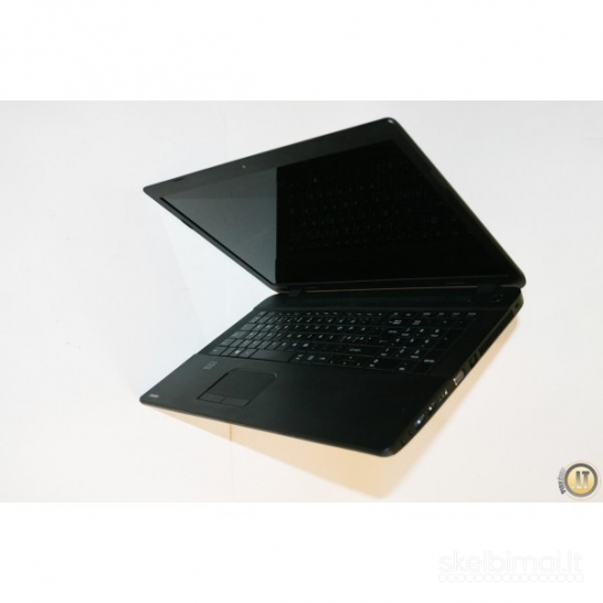 TOSHIBA SATELLITE C70D-A-10H 17.3" A6 PROCESORIUS, 4GB RAM