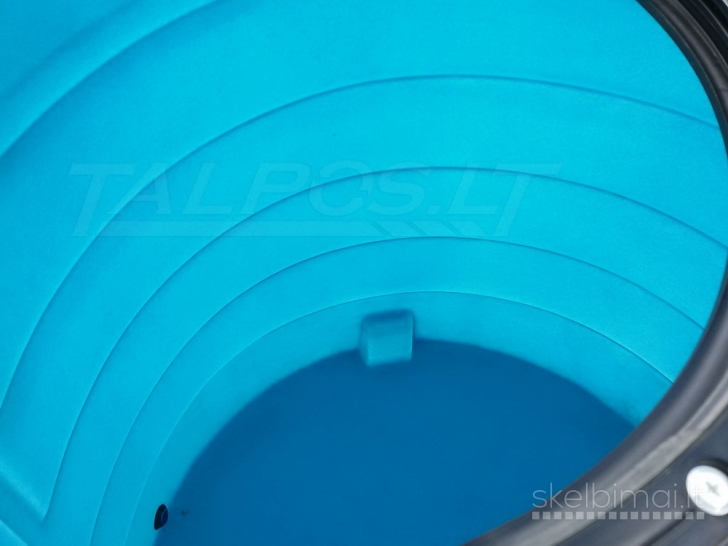 Dvisienės plastikinės skysto kuro  talpos,  įranga, trąšų talpyklos, cisternos