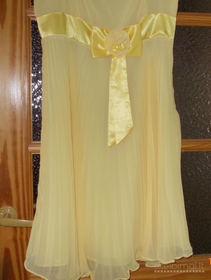 Parduodama geltonos spalvos suknelė 