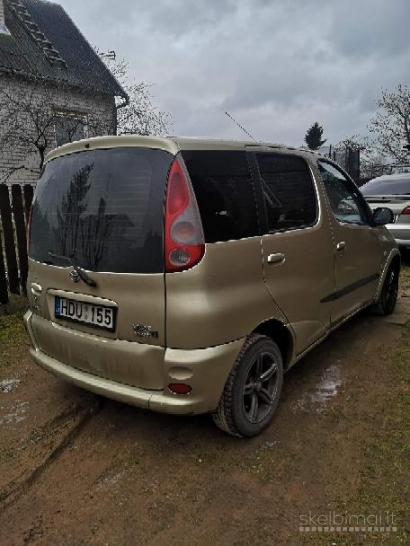 Toyota Yaris Verso 2000m. 1,3 benzinas