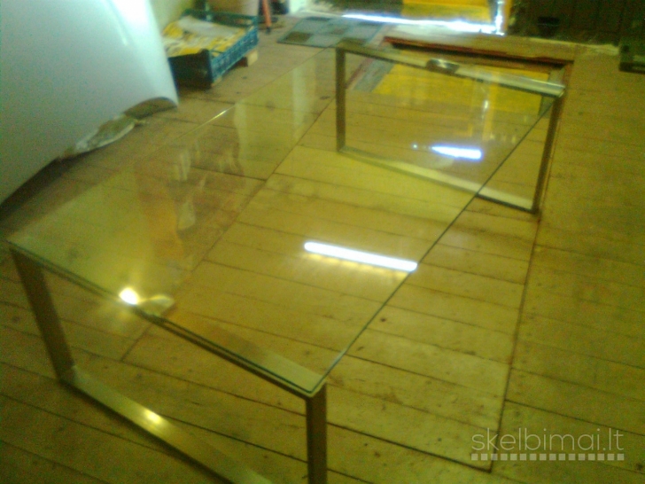 grūdinto stiklo svetainės stalas