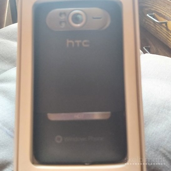 HTC HD7