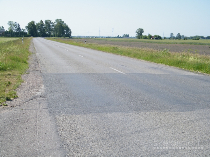 PARDUODAMAS SKLYPAS GIEDRIŲ KM