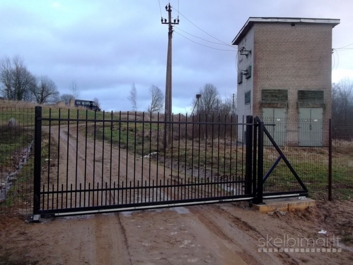 Kiemo vartų gamyba ir montavimas. Metalinės tvoros. Kalvių gaminiai.