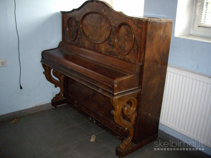 parduodu pianina (antikvaras)