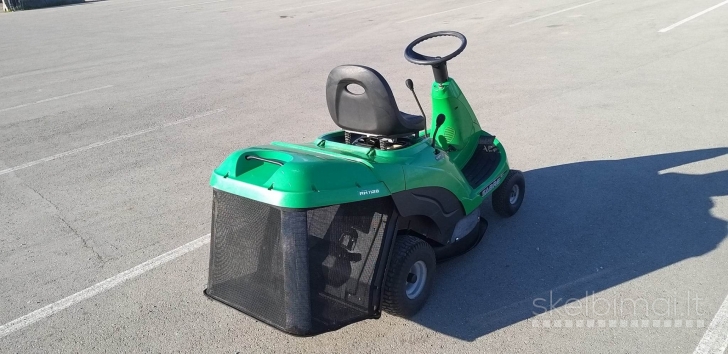 JOHN DEERE SODO TRAKTORIUS ZOLIAPJOVE RAIDERIS SABRE USA 12,5 AUTOMATAS