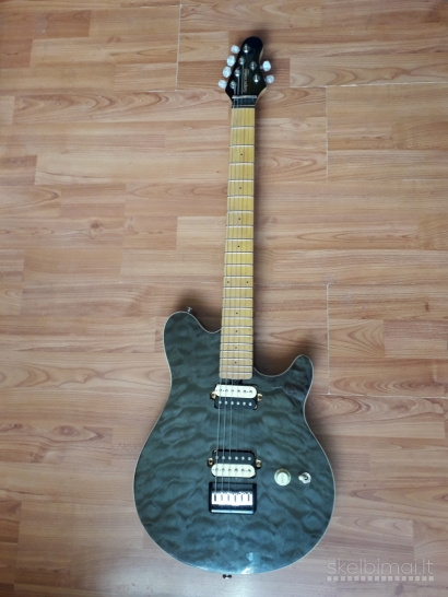 GITARA SUPREME (E . VAN HALEN MODEL) 