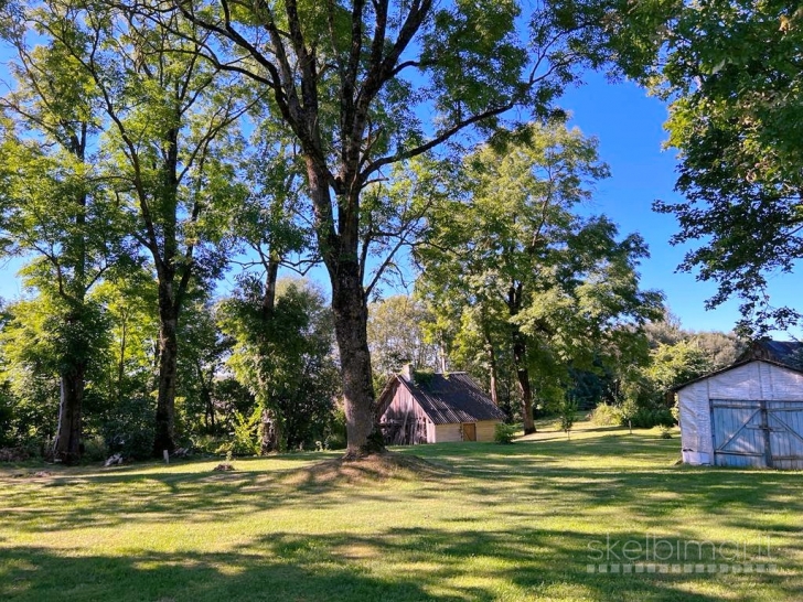 NAMAS PANEVĖŽIO RAJ., MIKĖNAI PRIE JUODŽIO EŽERO NR. 444