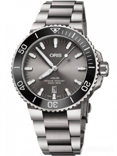 Oris Mens Aquis Date Automatic Titanium Bracelet Watch 733 7730 7153-07 MB