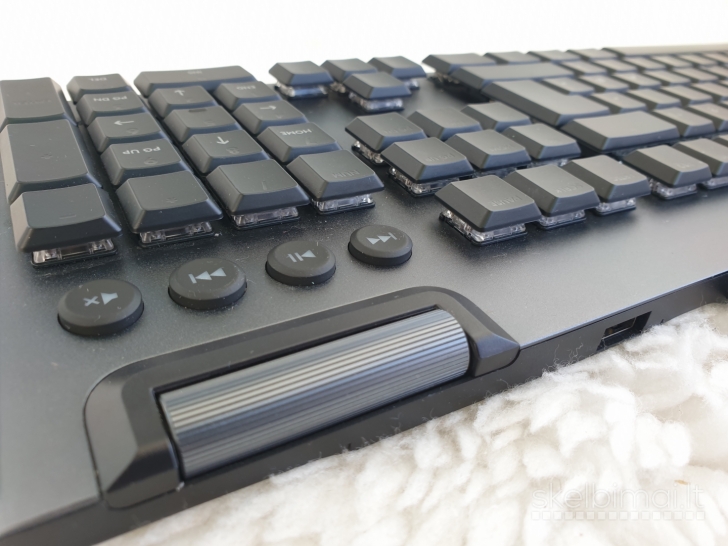 "Logitech G815 (Tactile)" laidinė mechaninė žaidimų klaviatūra (3 vnt.)