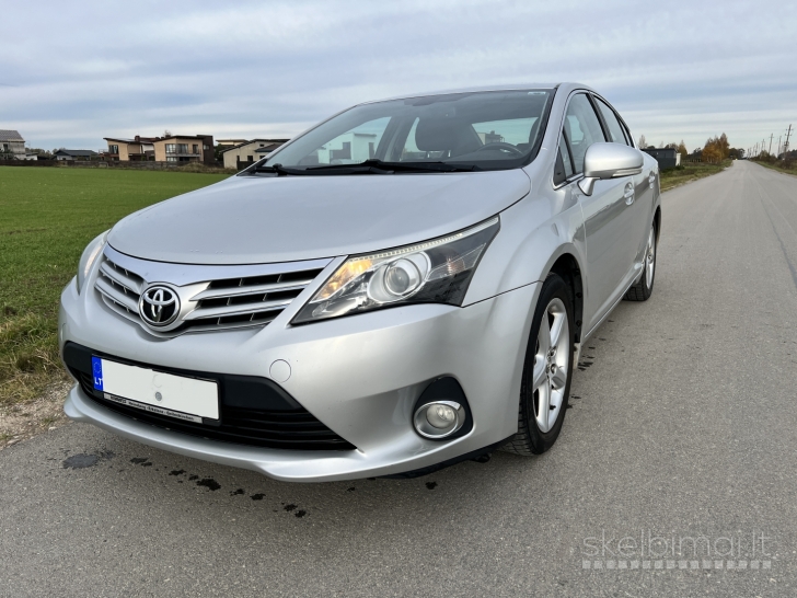 Toyota Avensis 2012 m