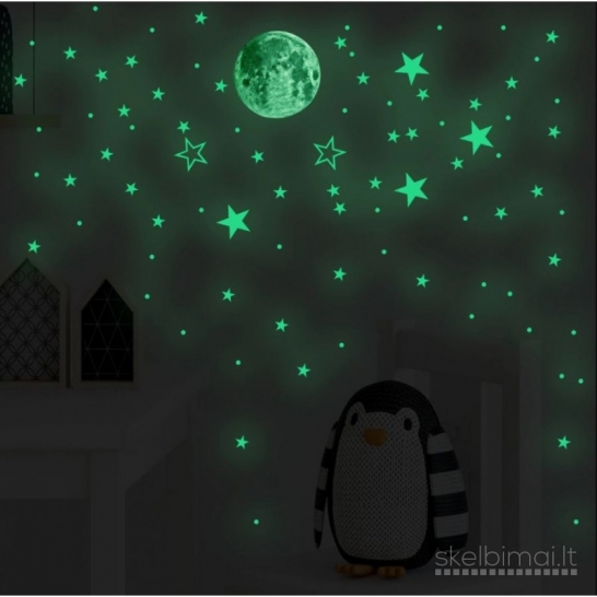 Sienos lipdukas tamsoje šviečiantis mėnulis ir žvaigždės