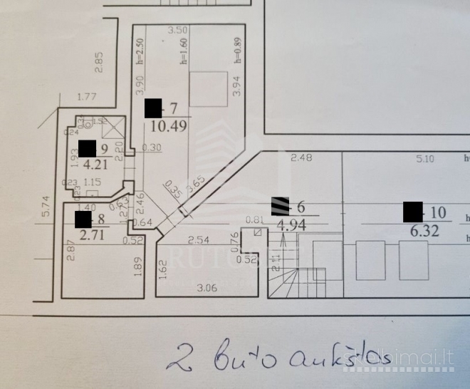 Parduodamas 4-rių kambarių butas Turgaus g.