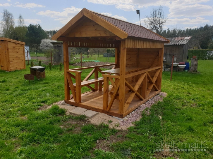 Du sodo nameliai arti Birštono kurortinio miesto Nemuno kilpų regioninis parkas