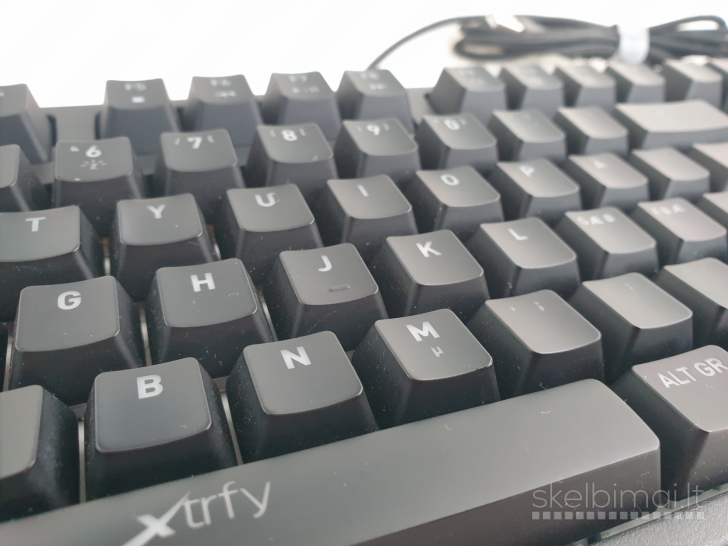 Nauja "Xtrfy K4 RGB" laidinė mechaninė žaidimų klaviatūra