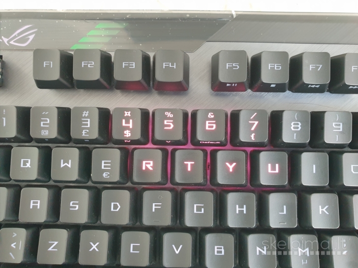 Nauja "Asus ROG Claymore II (Red)" belaidė mechaninė žaidimų klaviatūra**