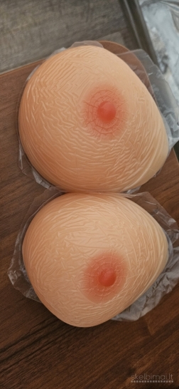 Netikros silikoninės krūtų formos protezai