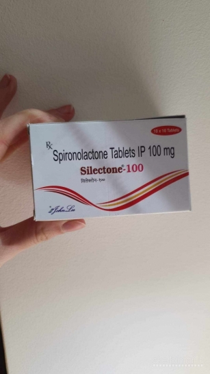 Spironolactone vaistai nuo aknės moterims