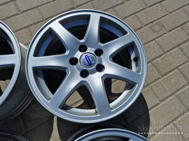 r16 Originalus Volvo lieti ratlankiai 5x108 skyliu