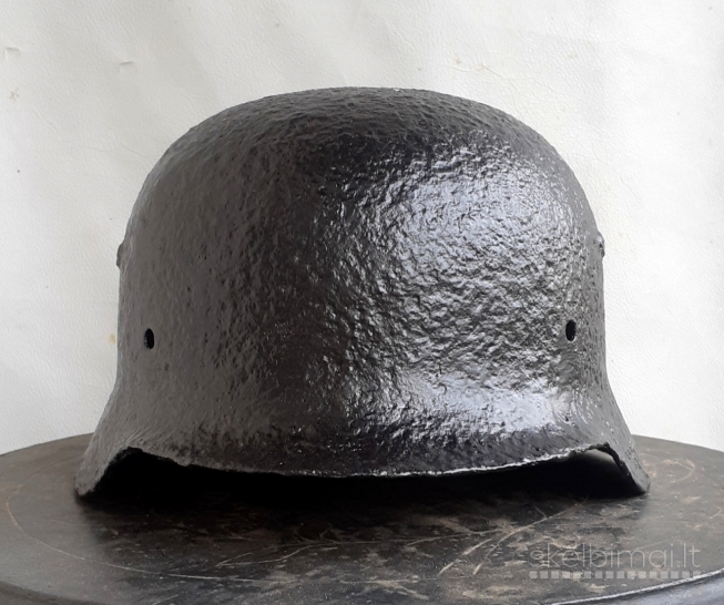 Originalūs Vokiški šalmas ir 1943m metalinis bakas