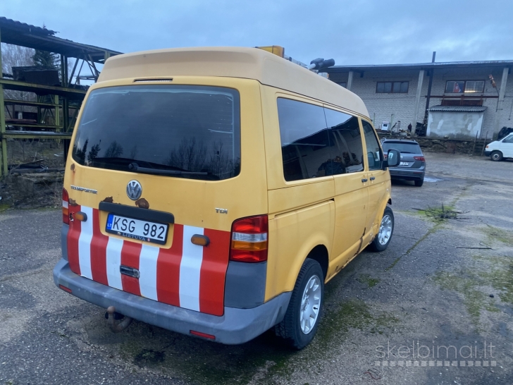 VOLKSWAGEN TRANSPORTER KOMBI 2.5 TDI AUT