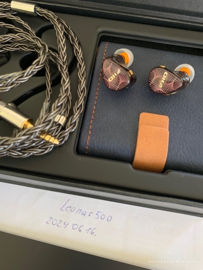 Fiio FX15 ie-ear iem ausinukai ausines 