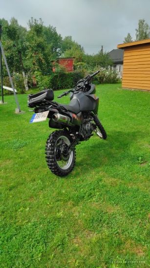 Suzuki DR 650 RSE