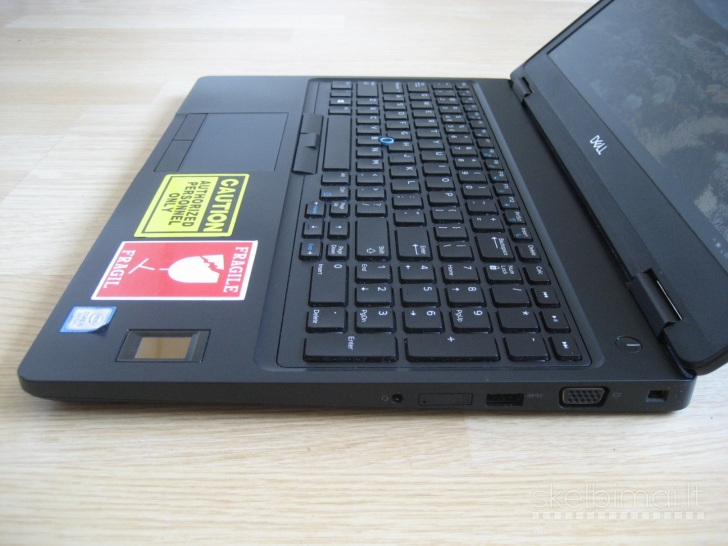 Dell 5590 8GB/ 256GB/ FHD/ 2 val./ švieč. klav.