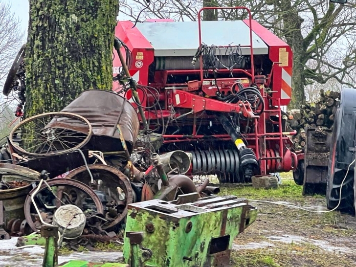 120 ha ūkis augalininkystes ir gyvulininkystės prie Tytuvėnų. Nr. 295