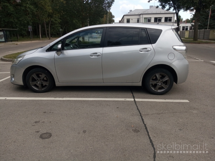 Toyota Verso 2013, dyz, 2,0 L, mech.