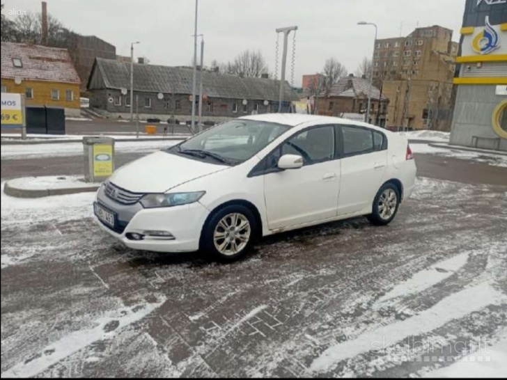 Honda Insight 2011m.  Honda Civic 2009m.