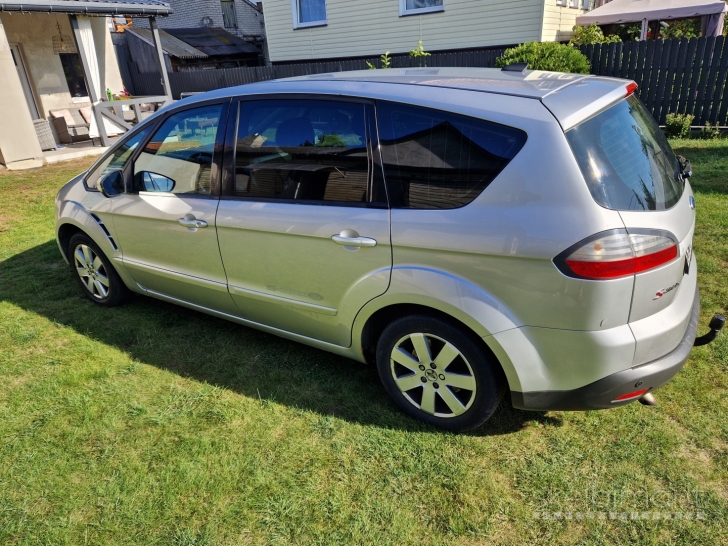 Ford S-max