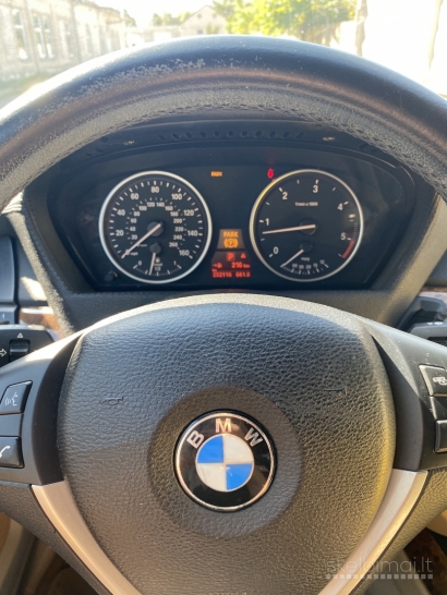 BMW X5, 3.0 l., visureigis