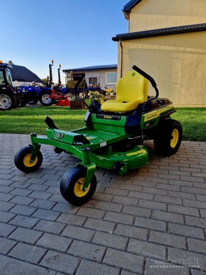 Nulinio apsisukimo traktoriukas John Deere Z315E