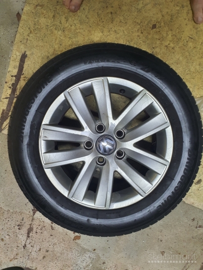 4 vnt Volkswagen r15 lietu ratu