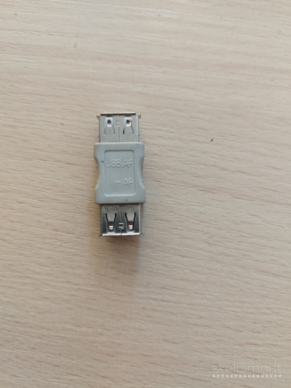 Usb af-af ir usb a-a perėjimai