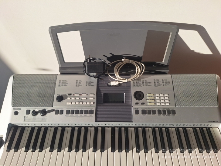 Yamaha PSR E413 Sintezatorius