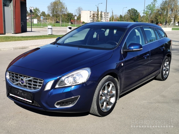 Volvo V60 2012 automatas