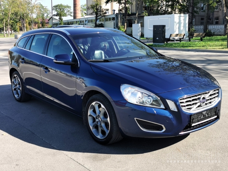 Volvo V60 2012 automatas