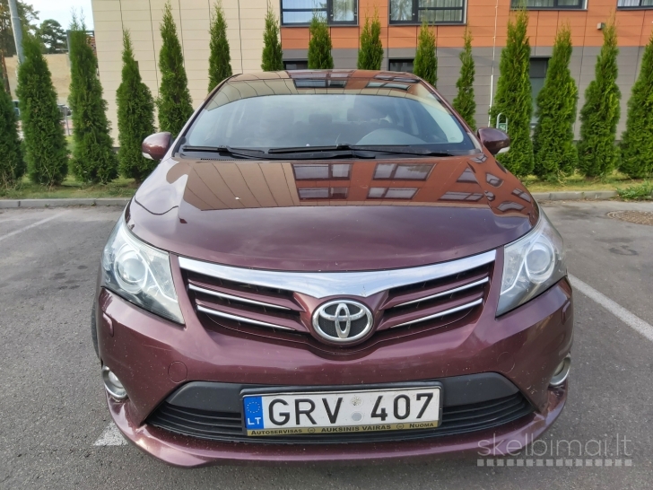 Parduodu Toyta Avensis 2013 m.