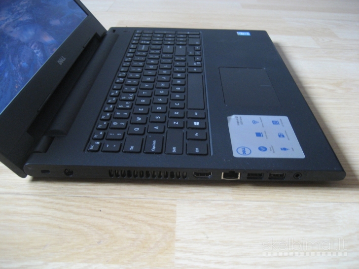 DELL 3558 8GB RAM/ 128GB SSD/ 1.5 val. baterija