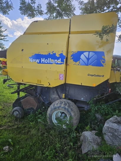 Ritinių presas New Holland BR7070