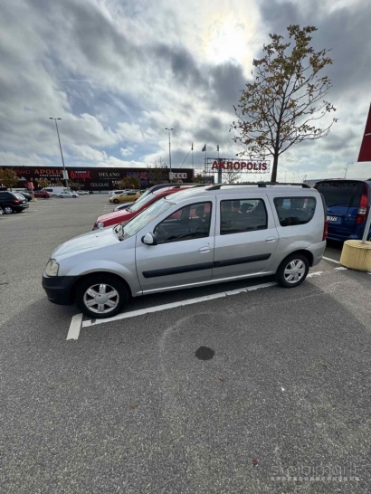 Nuomojamas Dacia LOGAN automobilis (250 eur/mėn.)