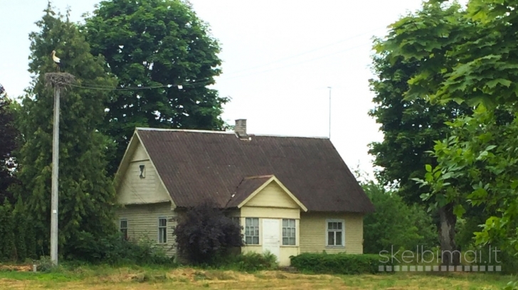 RĄSTINIS GYVENAMASIS NAMAS SU TRIM ŪKINIAIS PASTATAIS IR 21a ŽEMĖS