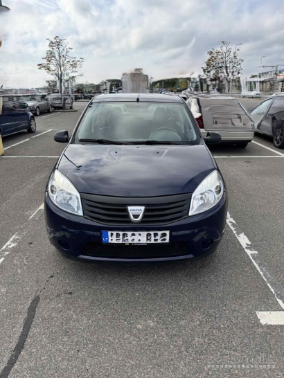 Nuomojamas DACIA SANDERO automobilis (200 eur/mėn.)